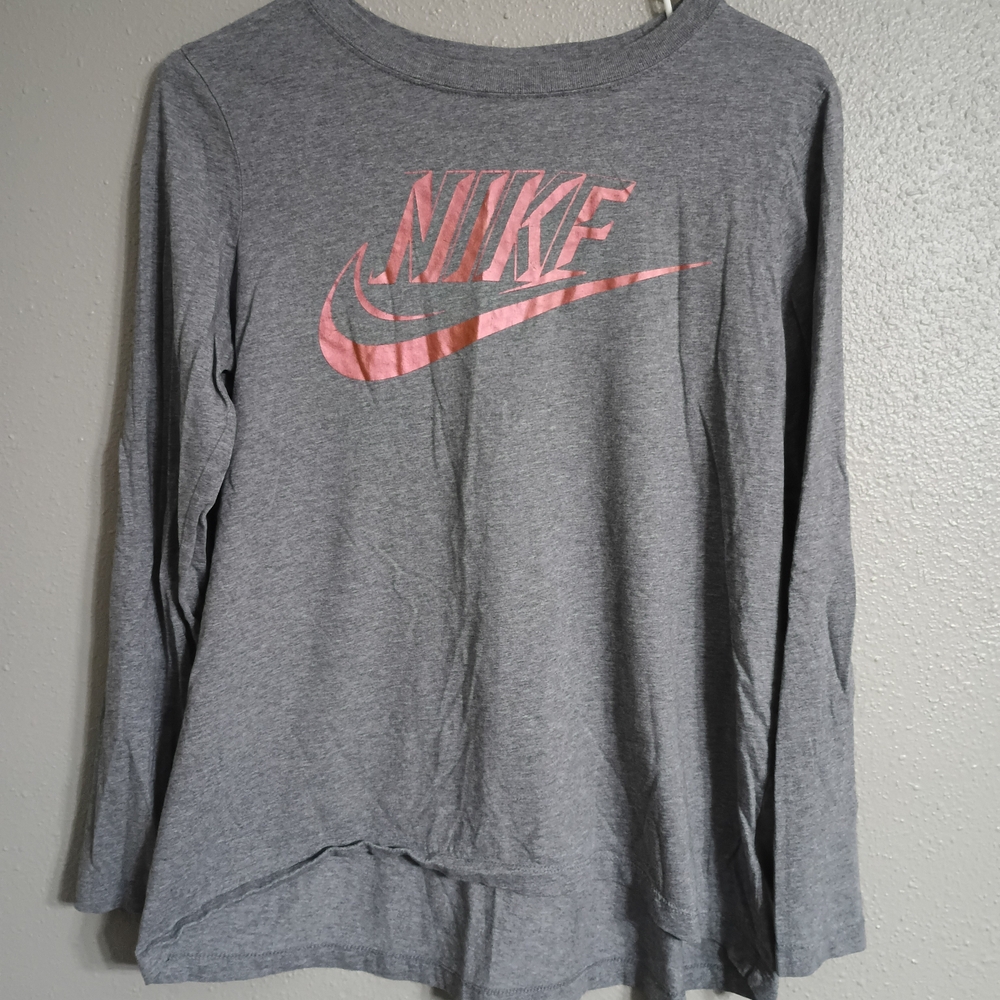 Nike Gray Shirt with Logo Size Medium